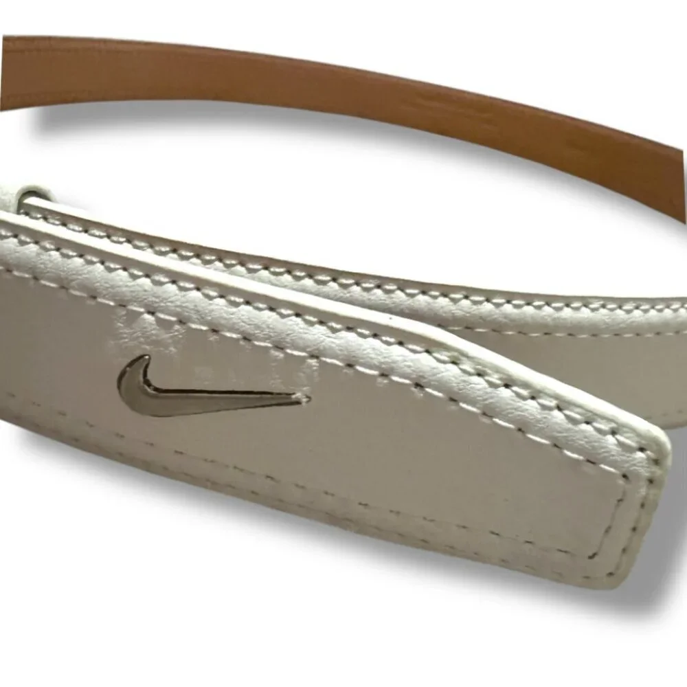 Nike Golf White Leather Belt Men's Size Large/XL Silver Buckle Logo Swoosh